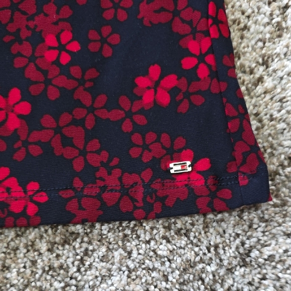 Tommy Hilfiger Black and Red Floral Sleeveless Top - Picture 4 of 5